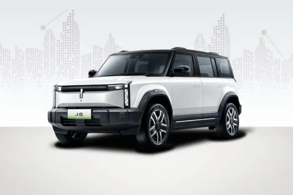 Omoda J6